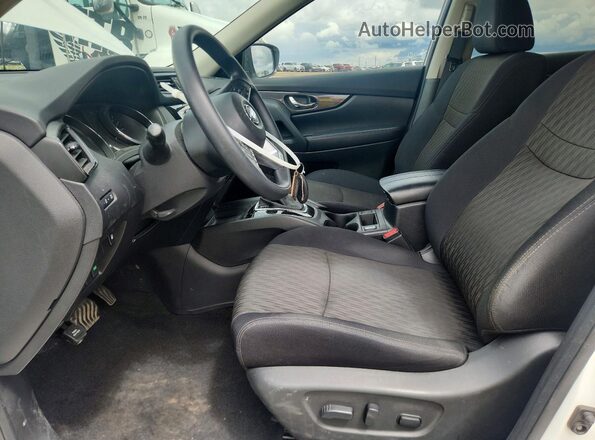 5N1AT2MVXJC834690 2018 NISSAN ROGUE White 