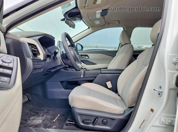 5N1AT3BA2MC795264 2021 NISSAN ROGUE White Вид салону спереду