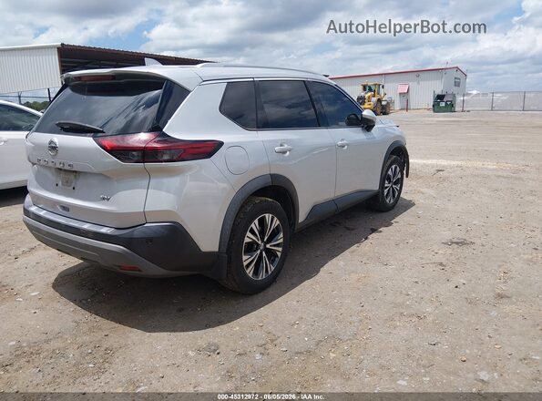 5N1AT3BA3MC810032 2021 NISSAN ROGUE Серебряный Задняя правая четверть