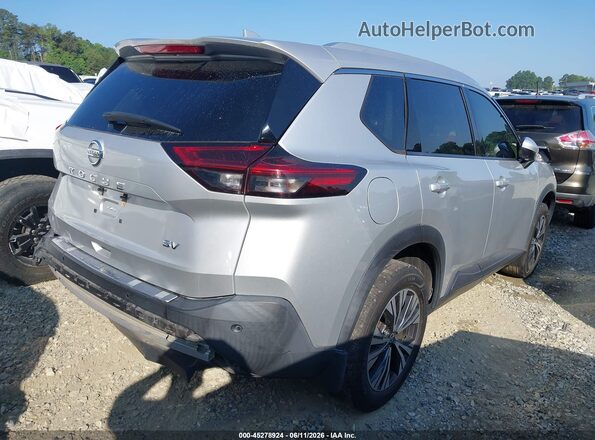 5N1AT3BA3MC821824 2021 NISSAN ROGUE Серебряный Задняя правая четверть