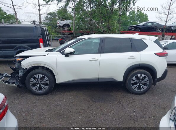 5N1AT3BB3MC755607 2021 NISSAN ROGUE White 360 interior view