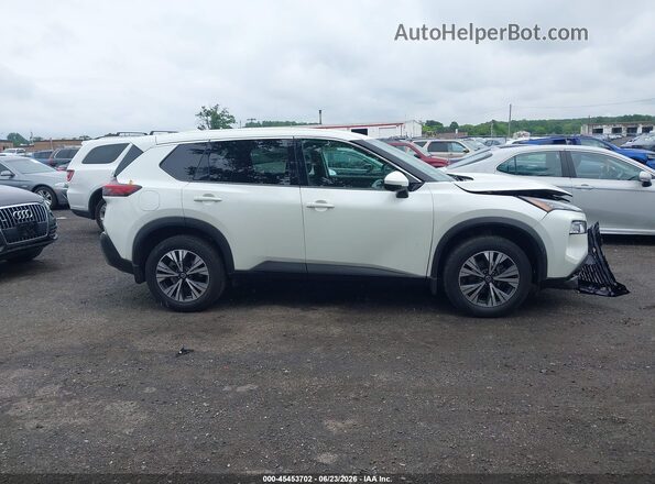5N1AT3BB3MC755607 2021 NISSAN ROGUE White Rear interior view