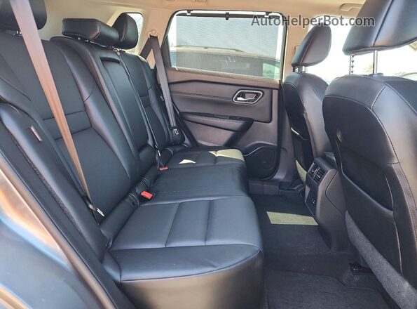 5N1AT3BB7MC702649 2021 NISSAN ROGUE Gray Rear interior view