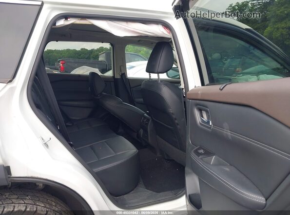 5N1AT3BB8MC722988 2021 NISSAN ROGUE White Widok naklejki z numerem VIN