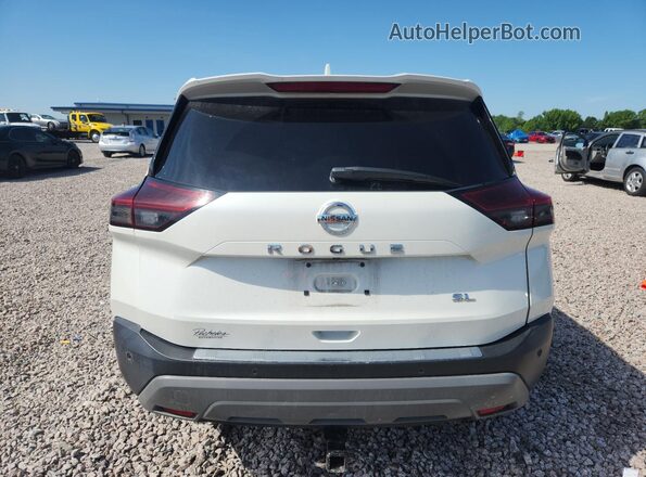 5N1AT3CA1MC735023 2021 NISSAN ROGUE White Rear view