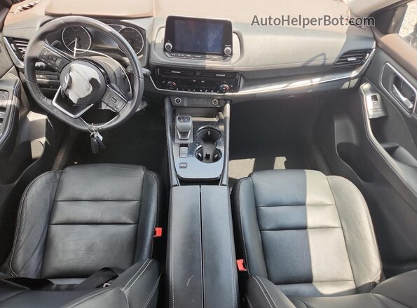 5N1AT3CA1MC798686 2021 NISSAN ROGUE Черный Вид панели приборов