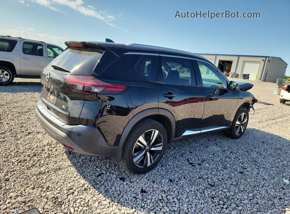 5N1AT3CA1MC798686 2021 NISSAN ROGUE Черный Задняя правая четверть