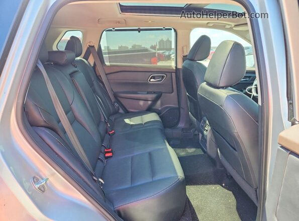 5N1AT3CB2MC705747 2021 NISSAN ROGUE Silver 