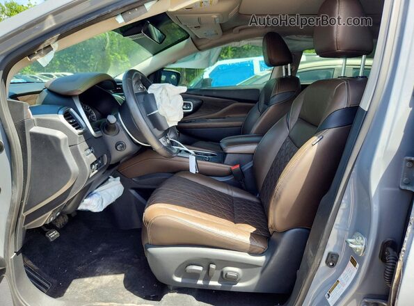 5N1AZ2DS2RC105244 2024 NISSAN MURANO Gray Front interior view