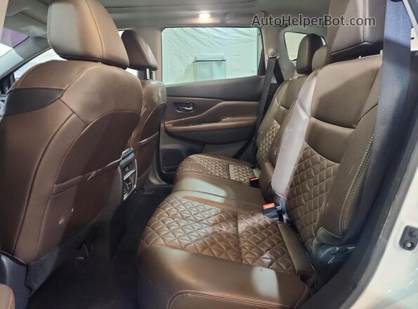 5N1AZ2DS8RC106320 2024 NISSAN MURANO White Vista interior trasera