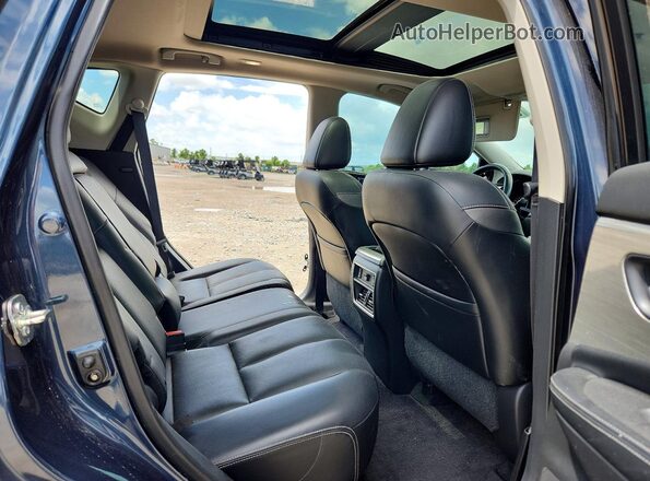 5N1AZ2MG4GN167659 2016 NISSAN MURANO Gray Rear interior view