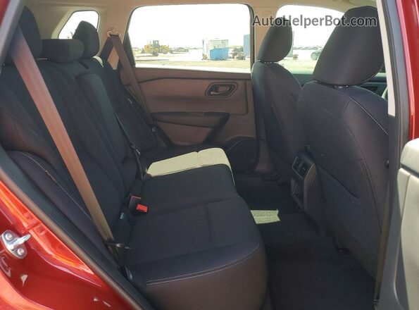 5N1BT3AA6TC798284 2026 NISSAN ROGUE Red Rear interior view