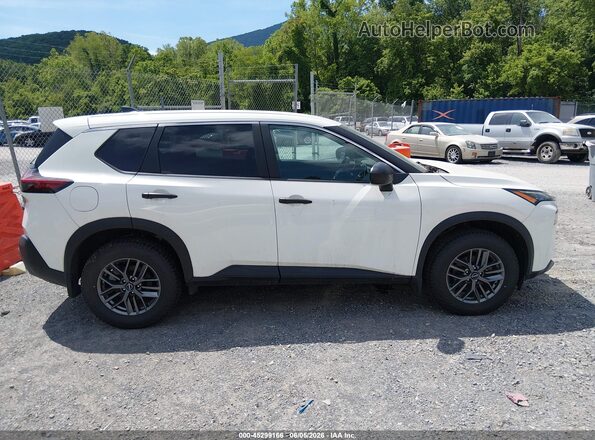 5N1BT3AB2PC776779 2023 NISSAN ROGUE White Rear interior view