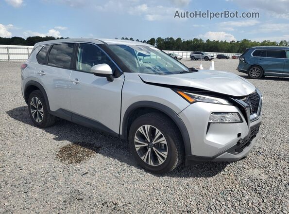5N1BT3BA0PC940942 2023 NISSAN ROGUE Silver Delantero derecho