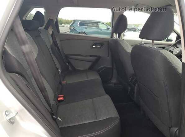 5N1BT3BA0PC940942 2023 NISSAN ROGUE Silver Vista interior trasera