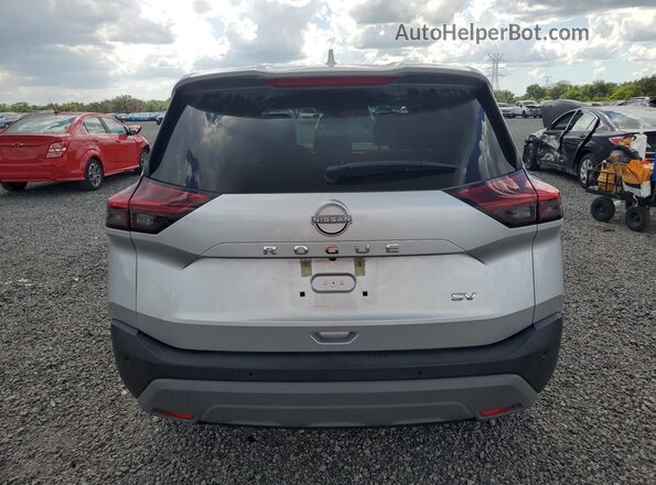 5N1BT3BA0PC940942 2023 NISSAN ROGUE Silver Vista trasera