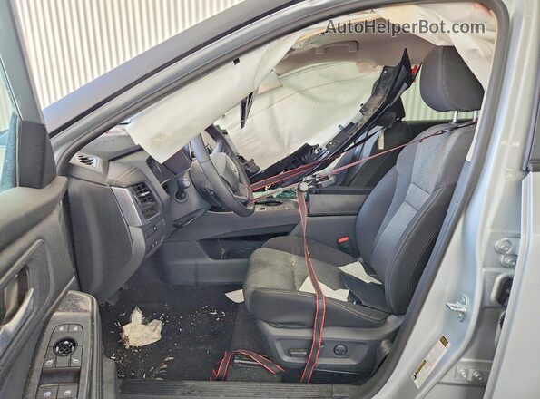 5N1BT3BA0SC796527 2025 NISSAN ROGUE Silver წინა სალონის ხედი