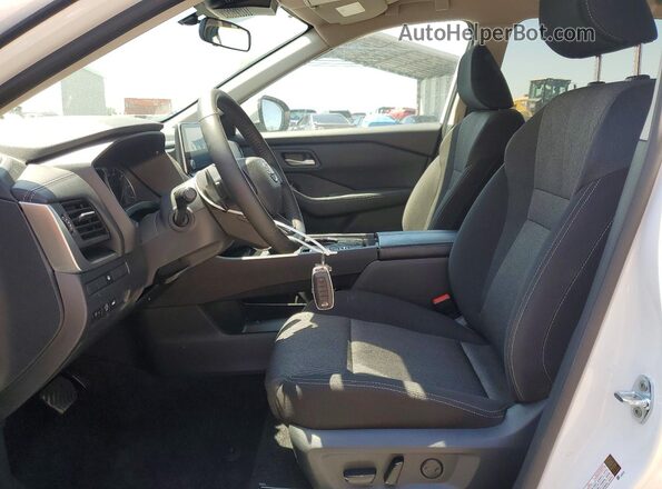 5N1BT3BA0SC831289 2025 NISSAN ROGUE White Front interior view