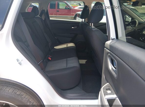 5N1BT3BA0TC716659 2026 NISSAN ROGUE White Widok naklejki z numerem VIN