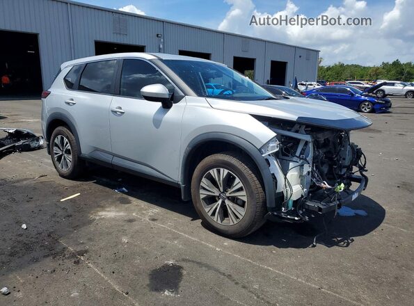 5N1BT3BA2PC843550 2023 NISSAN ROGUE Silver Передня права чверть