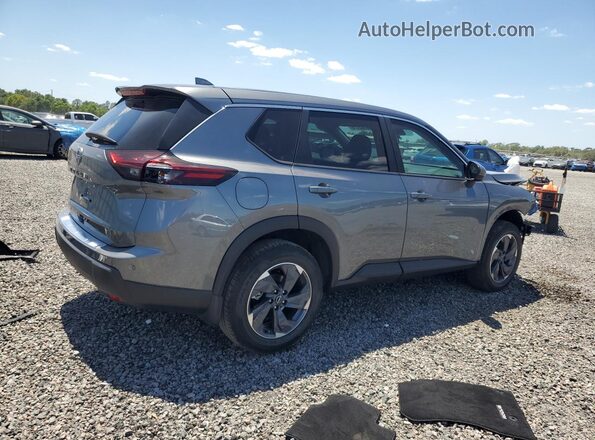 5N1BT3BA2TC702634 2026 NISSAN ROGUE Gray Trasero derecho