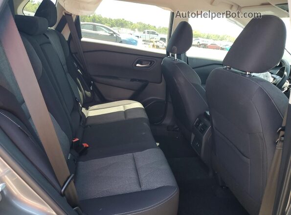 5N1BT3BA2TC702634 2026 NISSAN ROGUE Gray Vista interior trasera