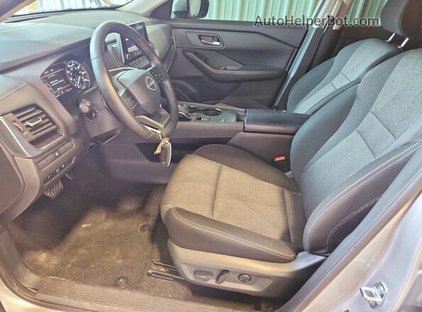 5N1BT3BA3SC807617 2025 NISSAN ROGUE Silver 
