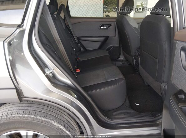 5N1BT3BA4PC827561 2023 NISSAN ROGUE Gray VIN կոդի պիտակի տեսք