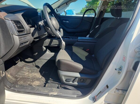 5N1BT3BA4PC904283 2023 NISSAN ROGUE White Front interior view