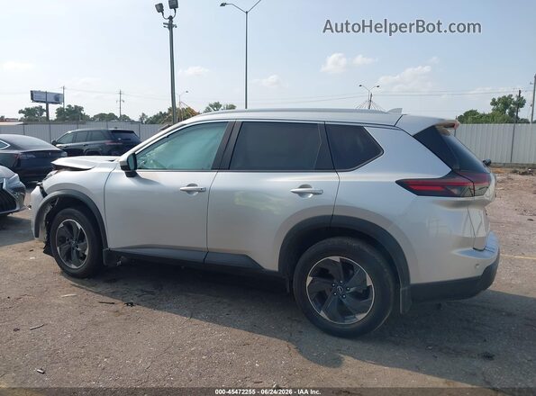 5N1BT3BA4RC712588 2024 NISSAN ROGUE Silver 360 interior view