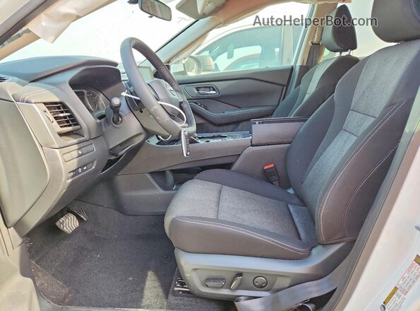 5N1BT3BA4SC872170 2025 NISSAN ROGUE White Front interior view