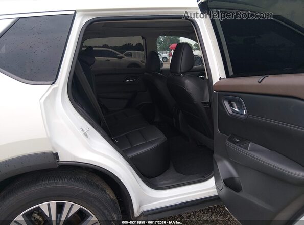 5N1BT3BA5PC926194 2023 NISSAN ROGUE White VIN sticker view
