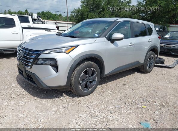5N1BT3BA5RC696708 2024 NISSAN ROGUE Silver Передня ліва чверть