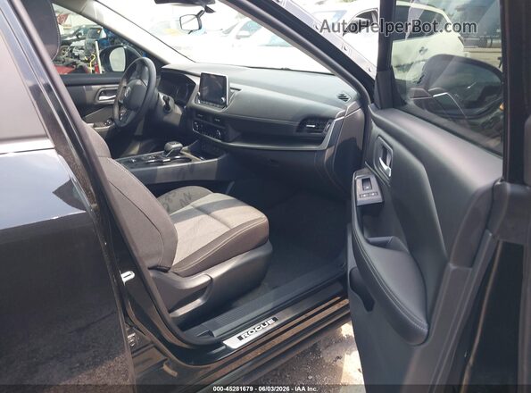 5N1BT3BA5SC769582 2025 NISSAN ROGUE Black Widok wnętrza z przodu