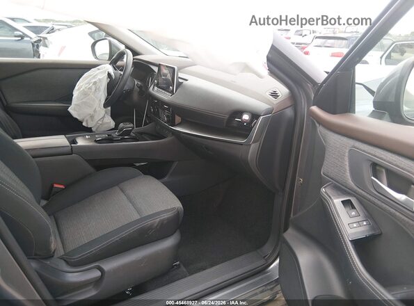 5N1BT3BA6PC680174 2023 NISSAN ROGUE Gray Widok wnętrza z przodu