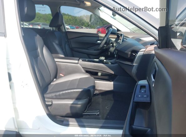 5N1BT3BA6PC748313 2023 NISSAN ROGUE White წინა სალონის ხედი