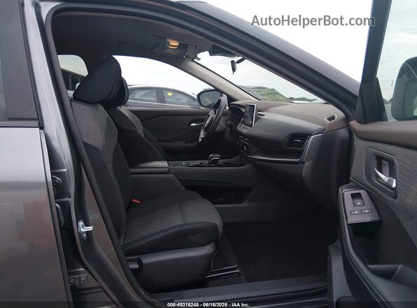 5N1BT3BA6PC898633 2023 NISSAN ROGUE Gray Front interior view