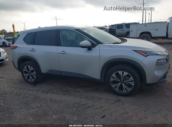 5N1BT3BA8PC775609 2023 NISSAN ROGUE Silver Սալոնի հետևի տեսք