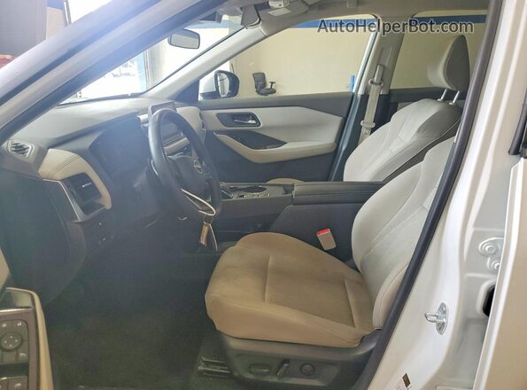 5N1BT3BA8SC764151 2025 NISSAN ROGUE White Widok wnętrza z przodu