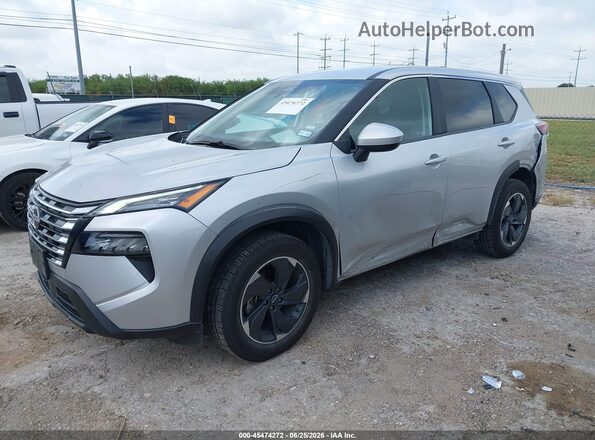 5N1BT3BA8SC788501 2025 NISSAN ROGUE Silver Vista tres cuartos delantera izquierda