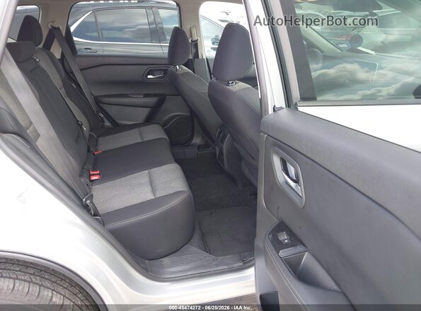 5N1BT3BA8SC788501 2025 NISSAN ROGUE Silver Vista de la etiqueta del VIN