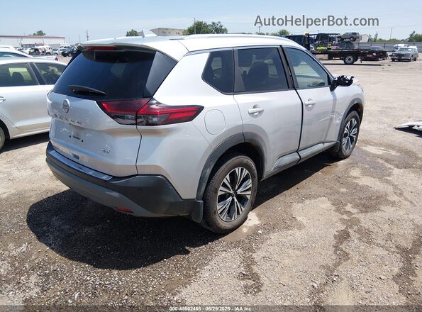 5N1BT3BA9PC906806 2023 NISSAN ROGUE Серебряный Задняя правая четверть