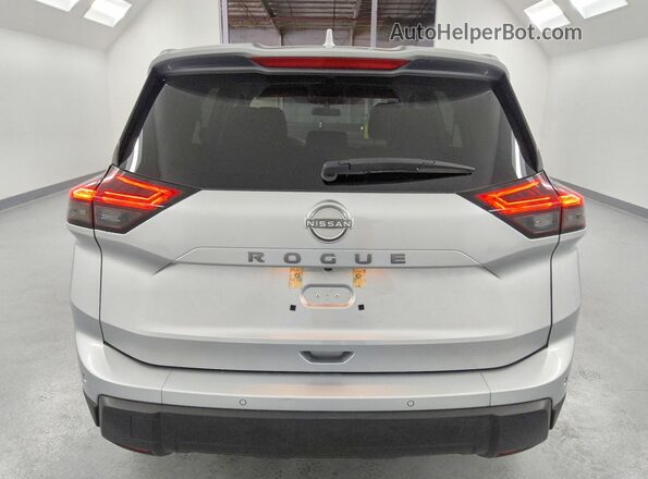 5N1BT3BA9SC819156 2025 NISSAN ROGUE Silver Вид ззаду
