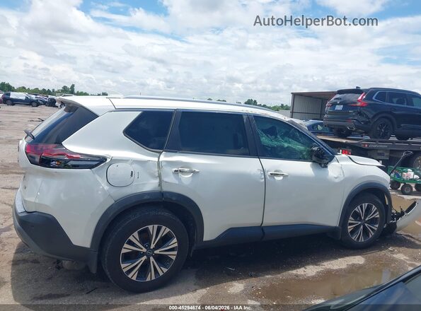 5N1BT3BAXPC779385 2023 NISSAN ROGUE White უკანა სალონის ხედი