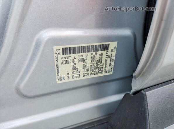 5N1BT3BAXPC825135 2023 NISSAN ROGUE Silver VIN կոդի պիտակի տեսք