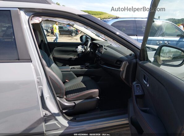 5N1BT3BB0SC770826 2025 NISSAN ROGUE Gray Вид салону спереду
