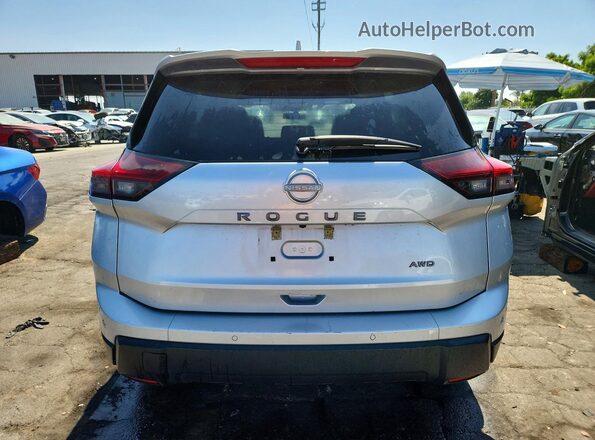 5N1BT3BB3SC829951 2025 NISSAN ROGUE Silver Vista trasera