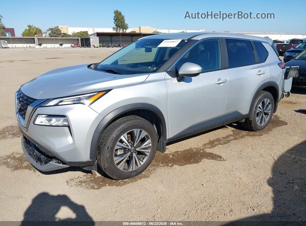 5N1BT3BB4PC823020 2023 NISSAN ROGUE Silver წინა მარცხენა ხედი სამი მეოთხედიდან