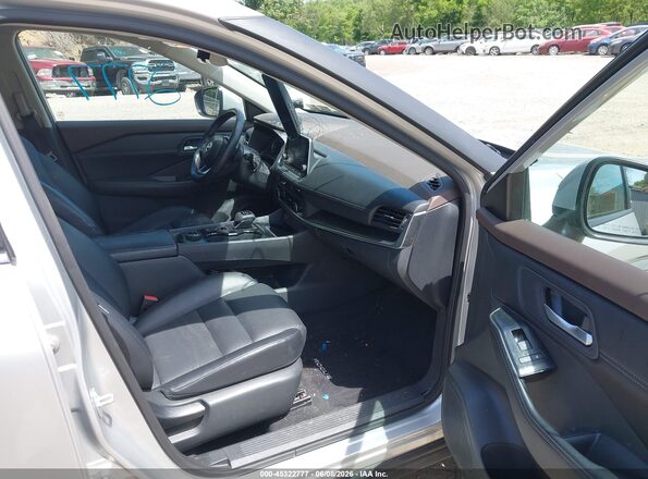 5N1BT3BB4PC878227 2023 NISSAN ROGUE Silver Սալոնի դիմացի տեսք
