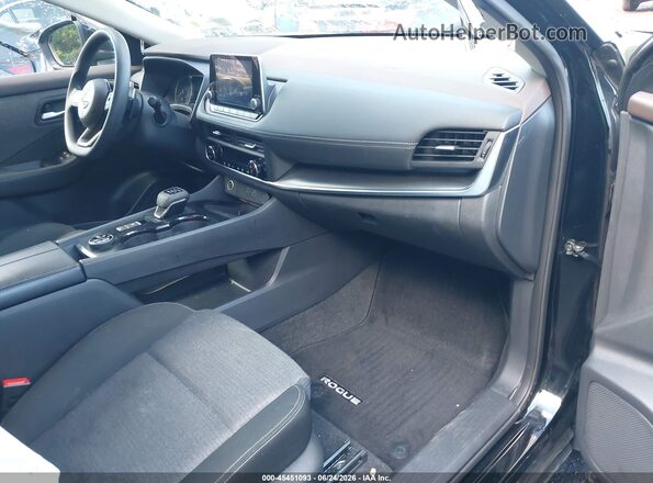 5N1BT3BB7PC919837 2023 NISSAN ROGUE Black Widok wnętrza z przodu